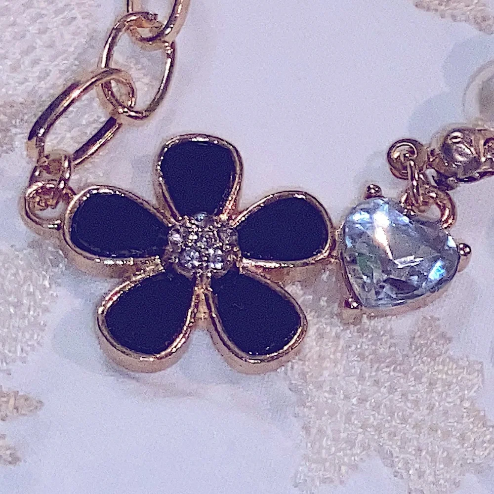 NEW Mixed Tones Necklace- 17” Chain & 1.75” Acrylic Blue Flower & Crystal 🤍 - Picture 5 of 16